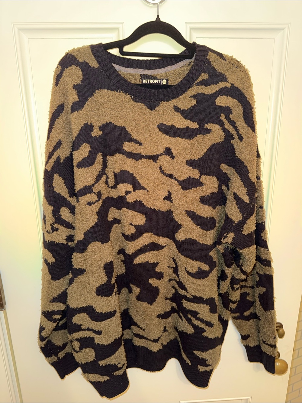 Retrofit Men's Black and Brown Camouflage Crewneck Sweater